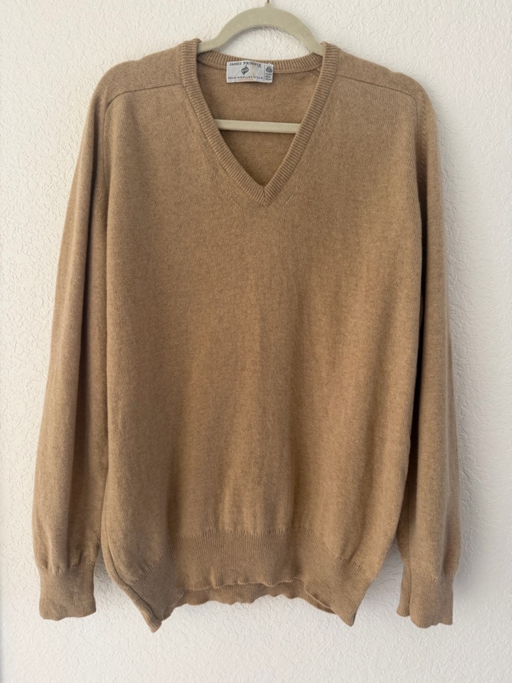 James Pringle Hawick Scotland V-Neck Sweater/100% Pure New Wool/Camel Tan/XL